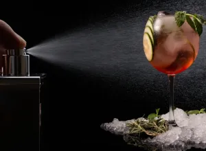 coctelería de perfume