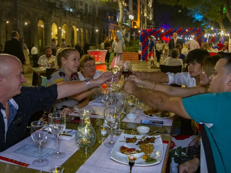 Cubanacan-cena-Paseo-del-Padro