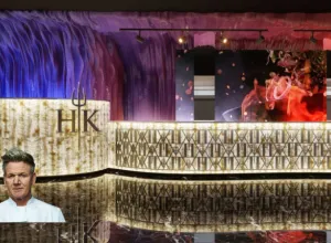 Hell’s Kitchen de Gordon Ramsay llega a Ibiza: alta cocina y espectáculo en Playa d’en Bossa