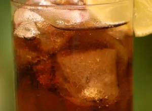 Tres emblemas de la coctelería cubana II