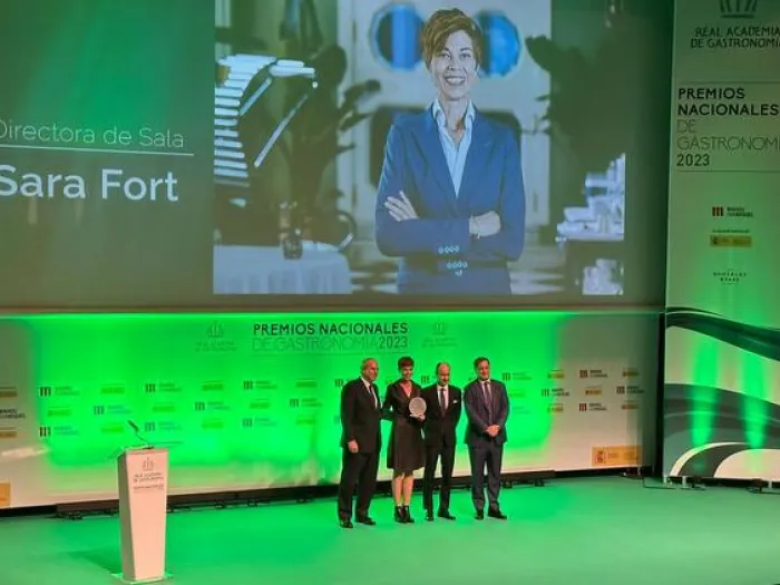 Sara Fort como Mejor Directora de Sala