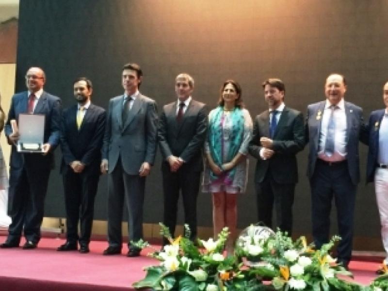 Carlos Moro recibe la medalla de España al Mérito Turístico en Sostenibilidad y Calidad