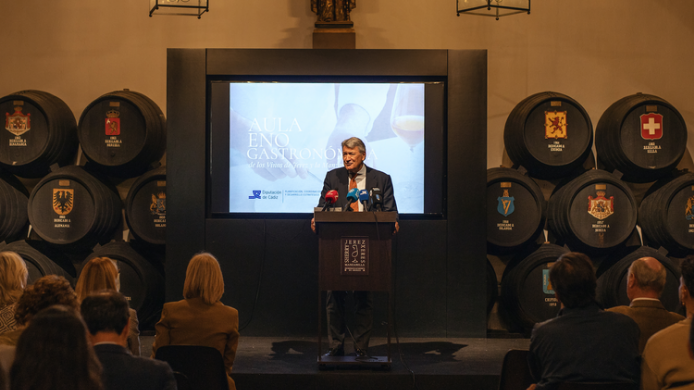 Presentación de Cesar Saldaña, presidente del consejo regulador de Jerez, del  Aula Enogastronómica