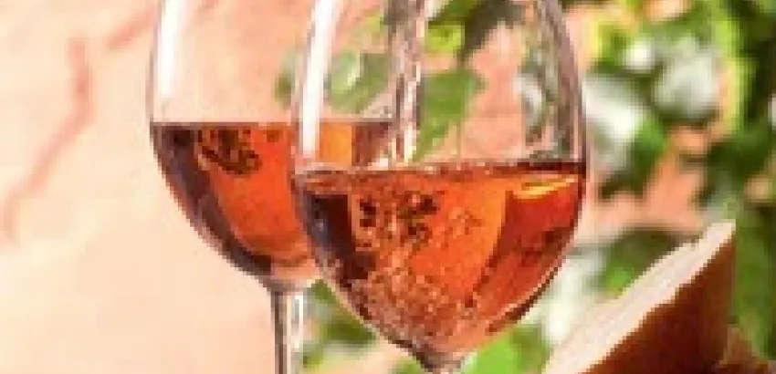 Los vinos blancos y rosados “hacen su agosto” en verano Los vinos blancos y rosados “hacen su agosto” en verano