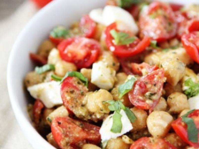 Diez ensaladas que demuestran que comer sano es muy sabroso