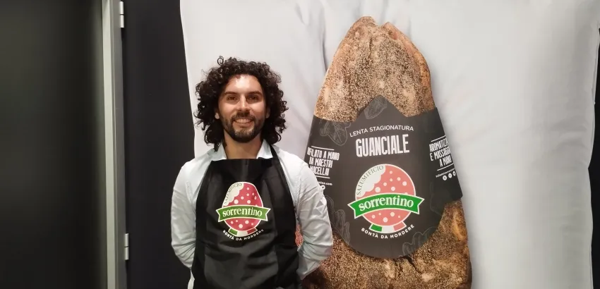 Luca Olivieri, de SALUMIFICIO SORRENTINO Luca Olivieri, de SALUMIFICIO SORRENTINO