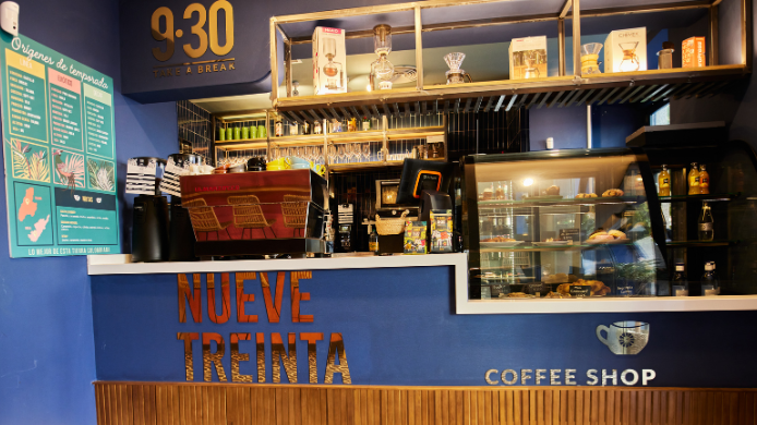 café