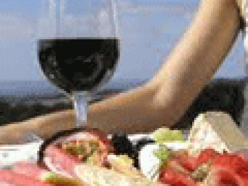 Más de cinco millones de turistas visitaron España en 2009 atraídos por su gastronomía