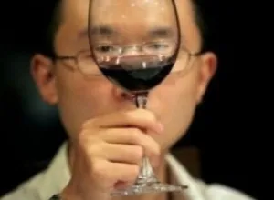 El vino tino gana al baijiu chino
