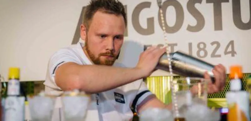 Angostura elige al mejor bartender de Europa Angostura elige al mejor bartender de Europa