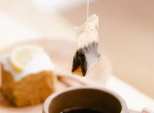 té