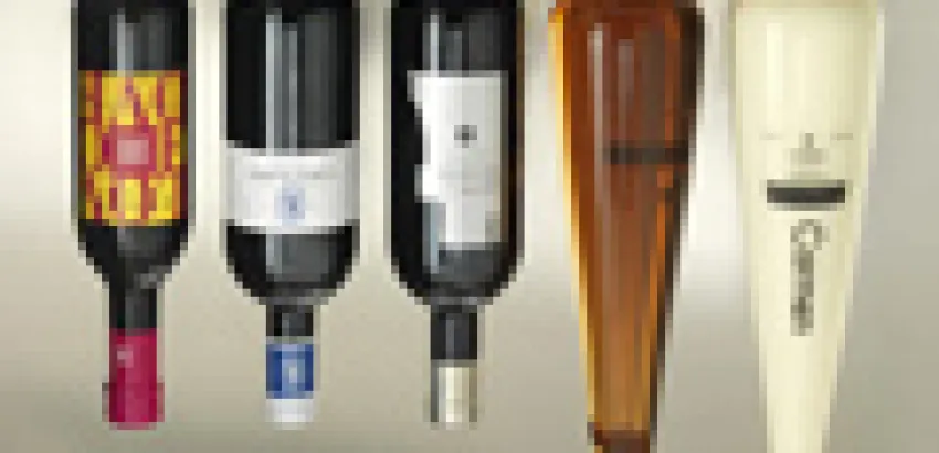 Un nuevo diseño de botellas con “cintura” comienza a imponerse Un nuevo diseño de botellas con “cintura” comienza a imponerse