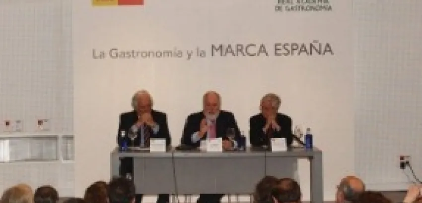 Marca España y la Real Academia de Gastronomía se unen para presentar el ciclo de conferencias “Gastronomía y la Marca España” Marca España y la Real Academia de Gastronomía se unen para presentar el ciclo de conferencias “Gastronomía y la Marca España”