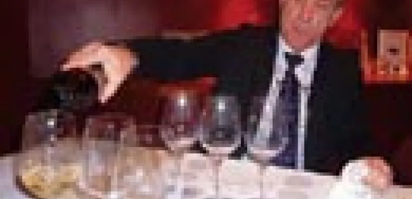 La Decantación de los Vinos. Mitos y realidades La Decantación de los Vinos. Mitos y realidades
