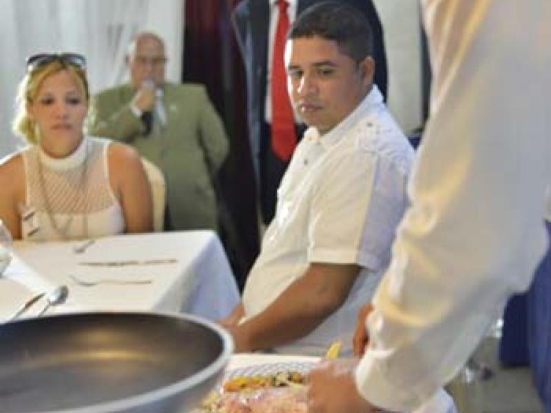 Competencia final para elegir al Dependiente Gastronómico Excelencias Gourmet 2014