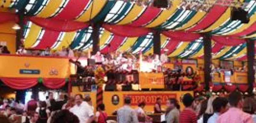 Alemania es sede del Oktoberfest, el festival mundial de la cerveza Alemania es sede del Oktoberfest, el festival mundial de la cerveza