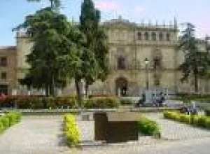 Los restaurantes de Alcalá de Henares rinden homenaje a Ana María Matute