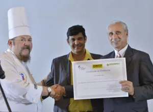 Premian a Excelencias por su compromiso con la actividad culinaria cubana
