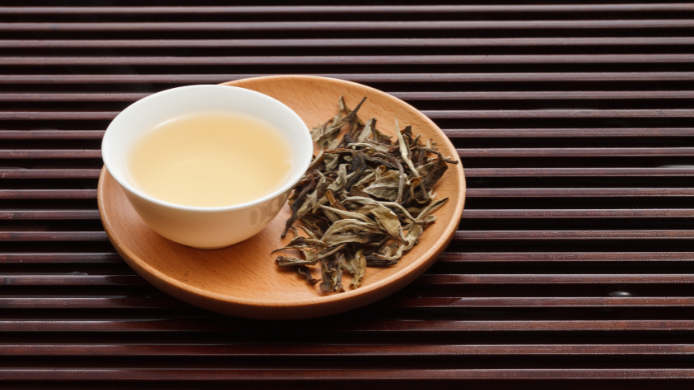 taza de té blanco
