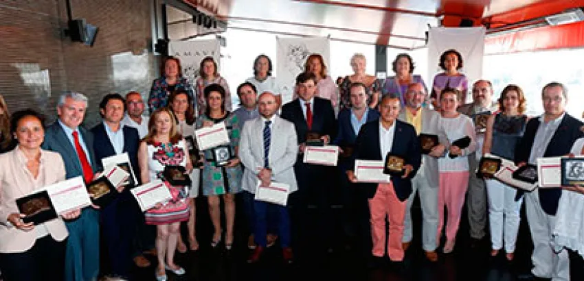 AMAVI entrega los premios de la IV Cata-Concurso ‘Los vinos favoritos de la mujer’ AMAVI entrega los premios de la IV Cata-Concurso ‘Los vinos favoritos de la mujer’