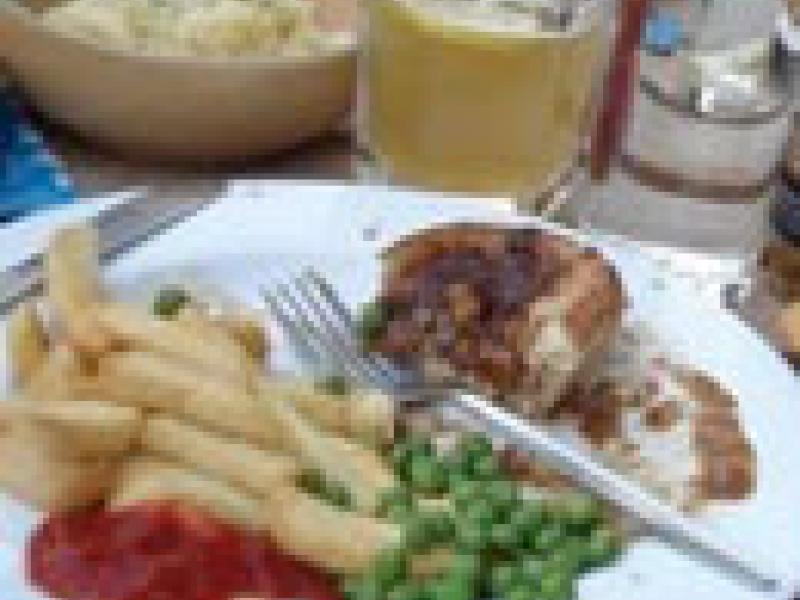 Españoles prefieren comida más barata pero no les importa pagar por la calidad