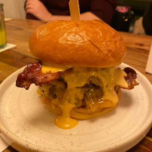 hamburguesa gourmet gigante