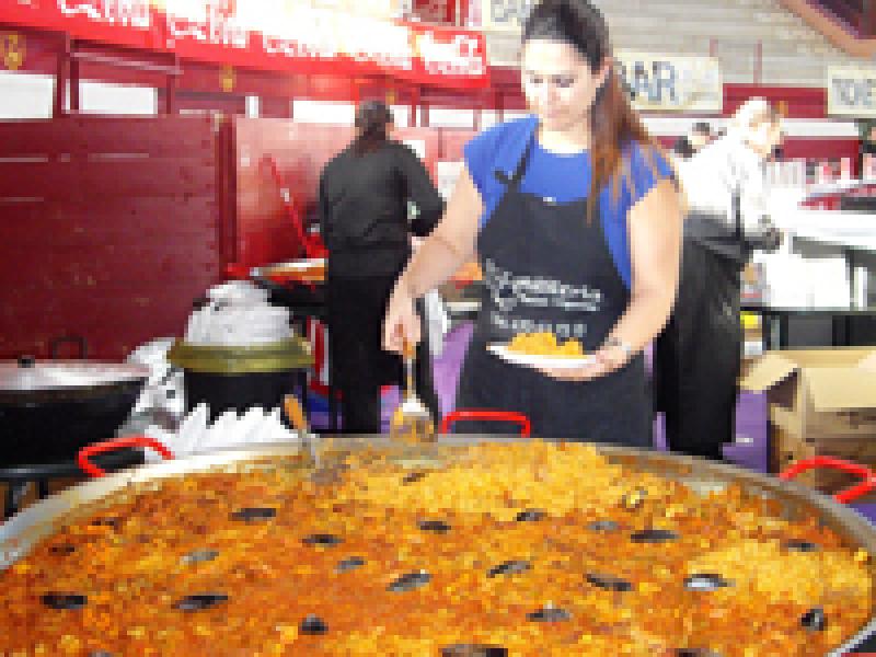 Paellas Monasterio hace una paella gigante para 4 000 personas en Valladolid