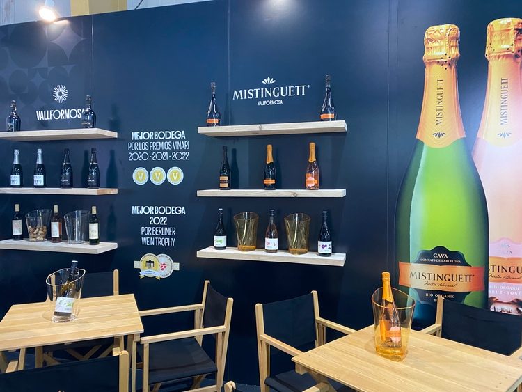 Stand de la bodega Vallformosa en la feria HostelCuba 2023