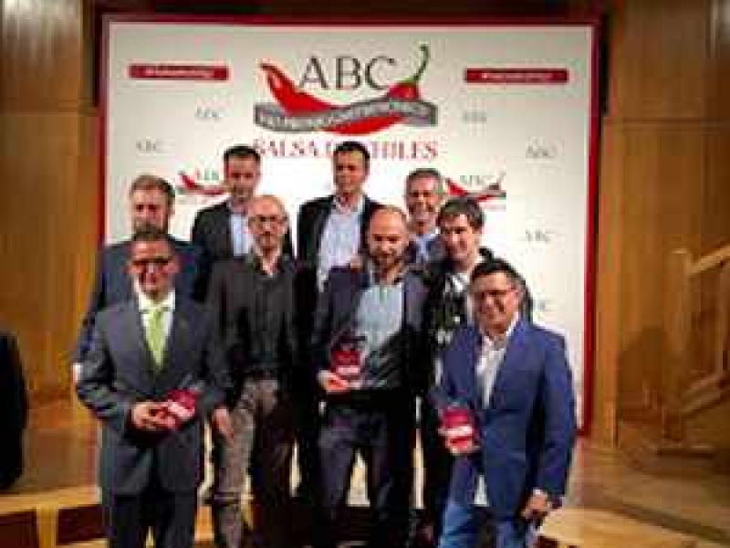  Kena de Luis Arévalo gana el Premio Salsa de Chiles a mejor restaurante de cocina extranjera 