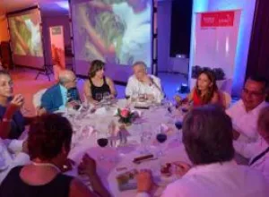 Misión chilena ofrece cena de negocios a anfitriones cubanos 