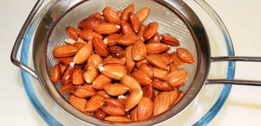 Las almendras son menos calóricas de lo que se muestra en las etiquetas alimentarias Las almendras son menos calóricas de lo que se muestra en las etiquetas alimentarias