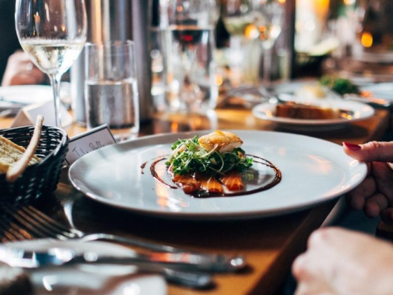plato en restaurantes