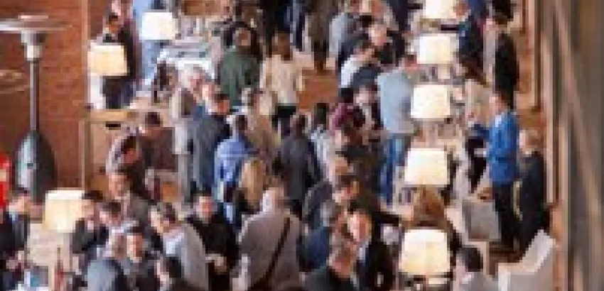 Gran éxito de MAGNIFICAT, un evento que reunió en Juvé & Camps a más de 1.000 personas del sector del vino y los destilados Gran éxito de MAGNIFICAT, un evento que reunió en Juvé & Camps a más de 1.000 personas del sector del vino y los destilados