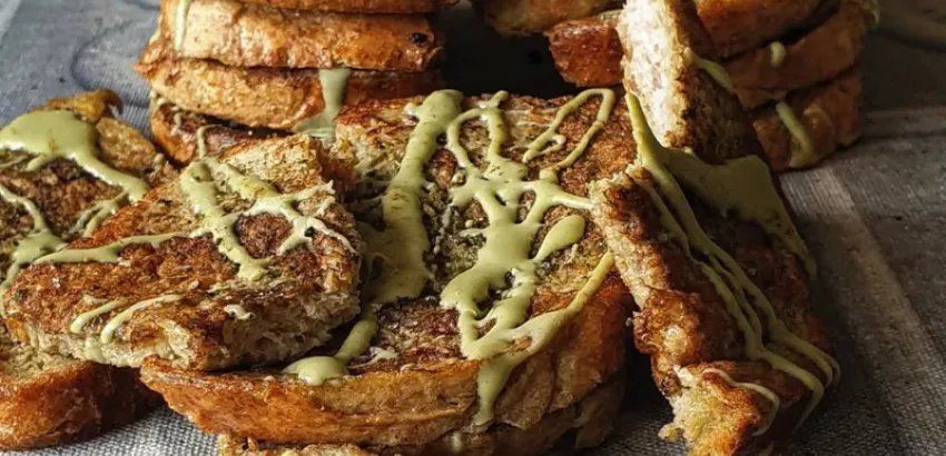 Torrija con salsa de Matcha (Foto: @sergi_bona) Torrija con salsa de Matcha