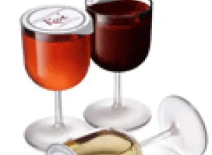 El vino ahora se vende en copas descartables