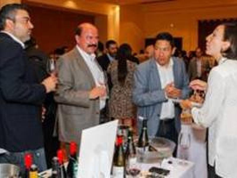 Guía Peñín acerca los mejores vinos españoles al continente americano con dos eventos