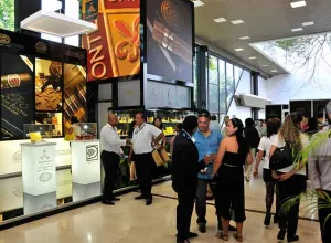 Entregan premios de la Feria Comercial del Festival del Habano