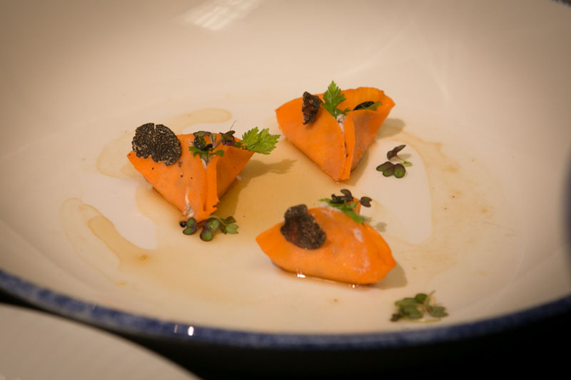 Concurso Internacional Cocinando con Trufa-ravioli-de-patata-ricota-y-trufa-negra