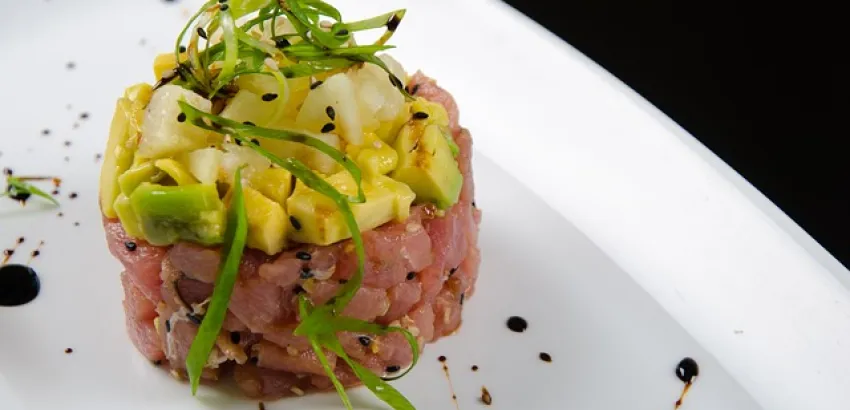 tartar de salmón y aguacate tartar de salmón y aguacate