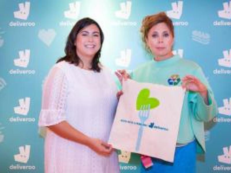 Agatha Ruiz de la Prada y Deliveroo: apetitosa colaboración por una buena causa