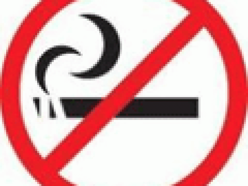 EE.UU. intensifica su campaña antifumadores