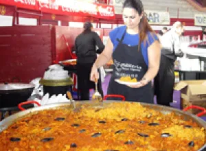 Paellas Monasterio hace una paella gigante para 4 000 personas en Valladolid