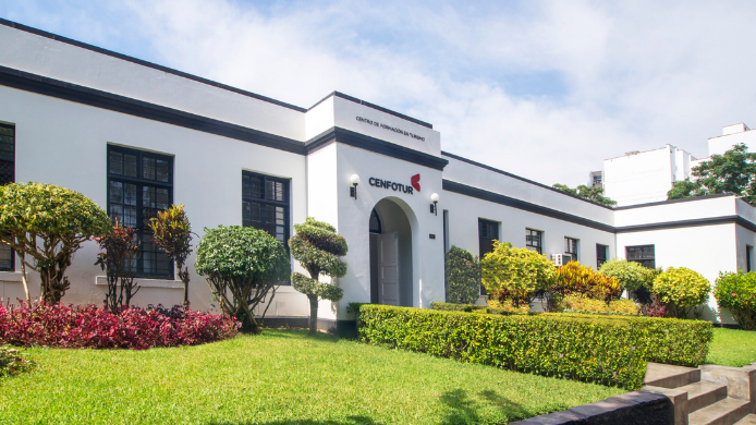 Cenfotur aplica ayudas a la formación en gastronomía y hostelerí