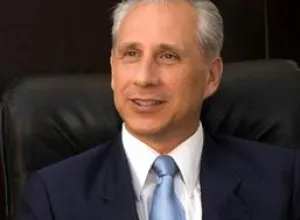 Entrevista a José Carlos de Santiago, presidente del Grupo Excelencias: “A Santiago le ponemos amor y corazón” 
