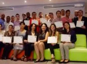 Finaliza en Panamá primer curso del año Meseros Gourmet de Grupo Excelencias 