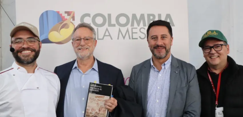 Leandro Carvajal, Azriel Bibliowicz, Arturo Bravo (Viceministro de Turismo) y Carlos Alberto Vives