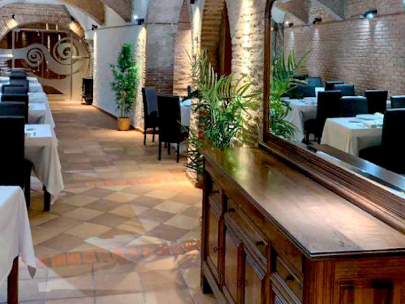 Gastrobodega El hilo de Ariadna by Martín Berasategui