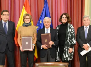 firma-acuerdo-colaboracion-mapana-real-academia-gastronomia