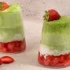 Té matcha con fresas