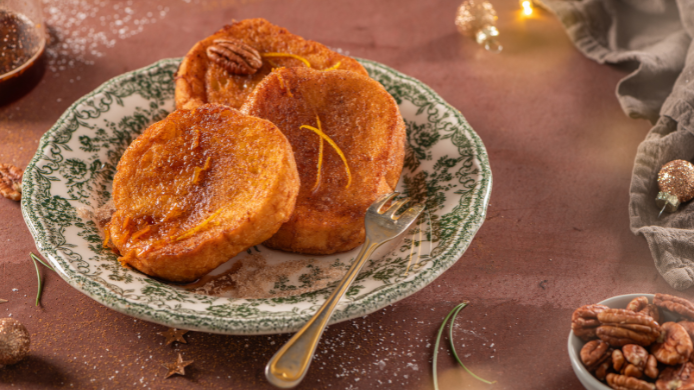 torrijas en un plato